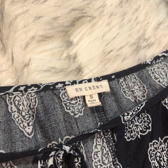 En Creme ASOS Boho Bandana Print Dark Blue & White Cold Shoulder Shift Dress - Picture 7 of 12